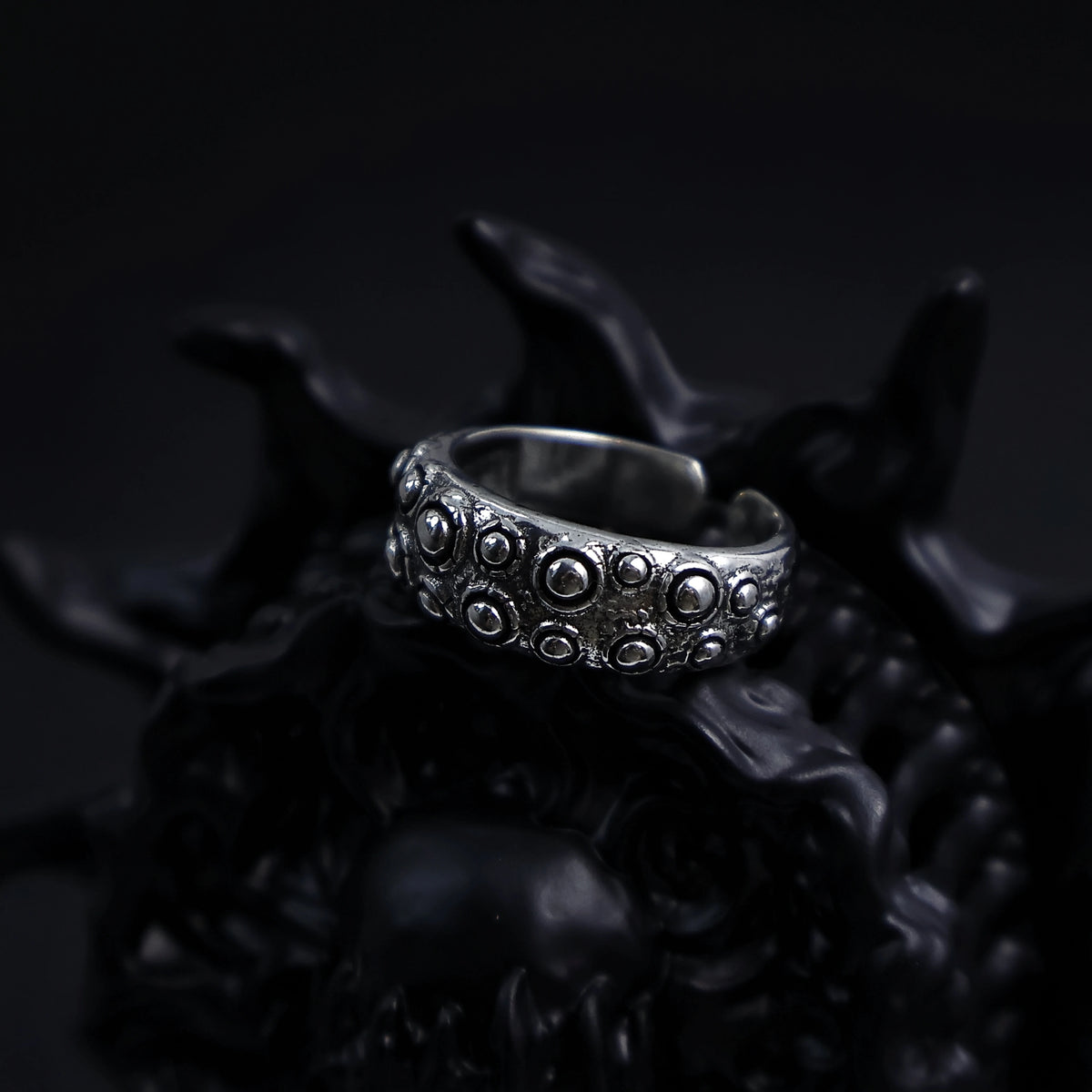 Cthulhu Tentacle Open Ring for Men — Gothic Silver-Tone Band