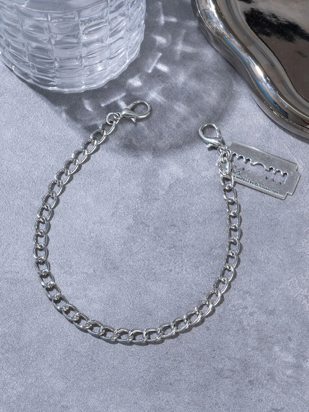1pc Trendy Metal Shoe Chain - Gothic Skull Moth Pendant Classic Combat Boot Accessories Punk Charm Street Style Shoe