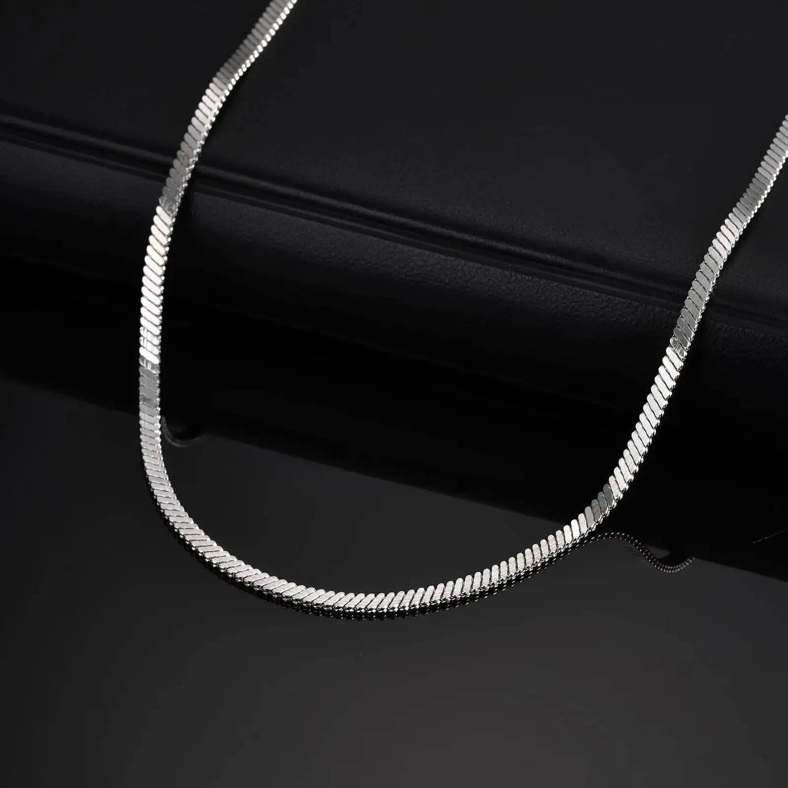 Vnox Width 3mm Flat Snake Silver Color Necklace for Men, Stainless Steel Vintage Blade Chain Collar, Hiphop Casual