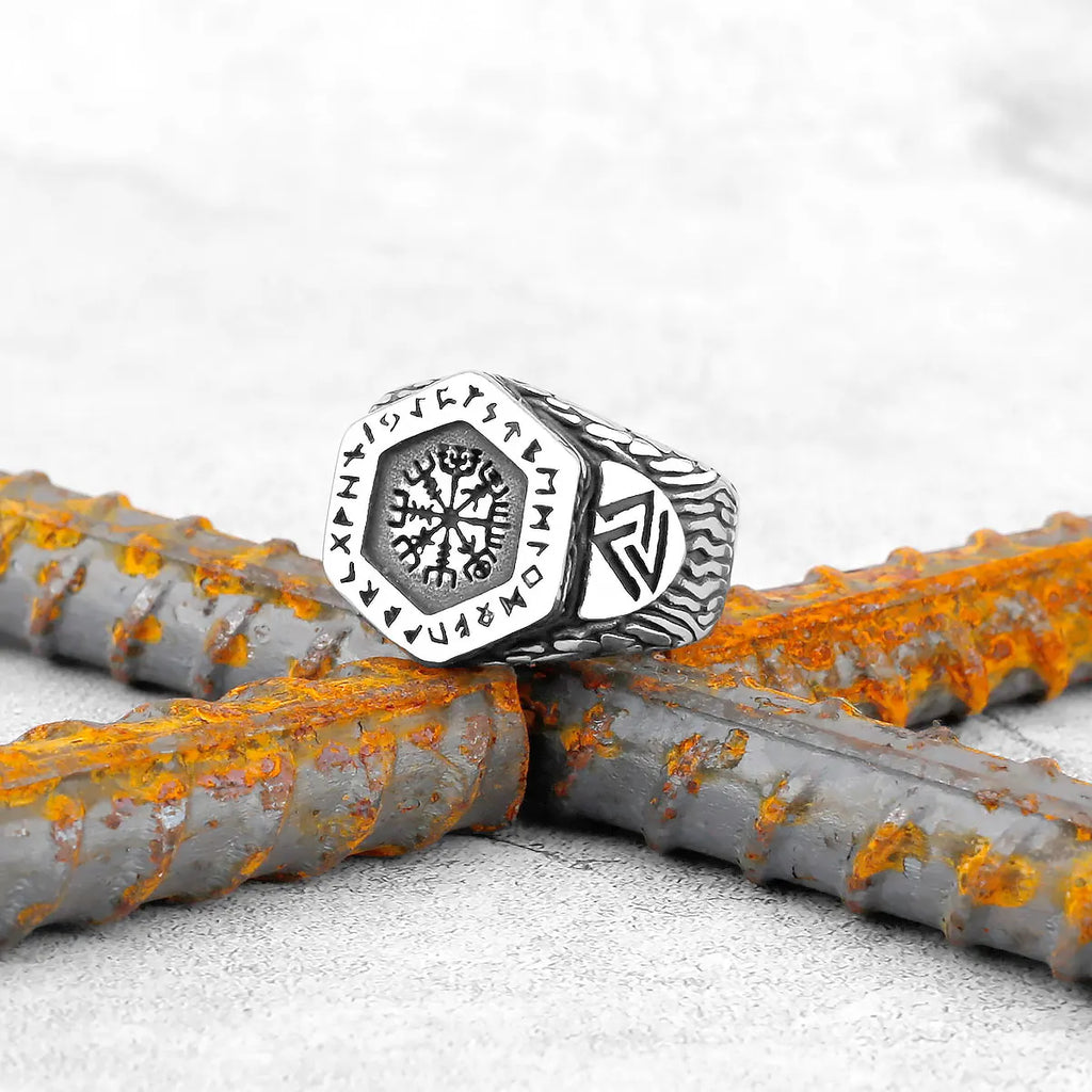 Vintage Stainless Steel Viking Amulet Ring Norse Compass Runes Men and Women Rings Teens Multi Style Jewelry Boyfriend
