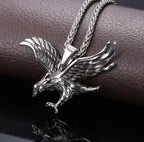 Retro Punk Turquoise Bull Head Pendant Necklace for Men Fashion Hip Hop Motorcycle Riding Trend Cool Personalized