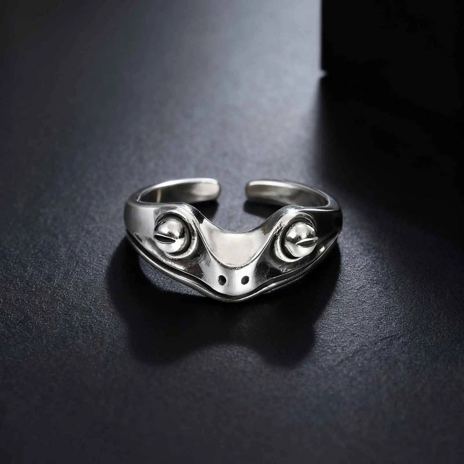 Gothic Frog Silver Ring