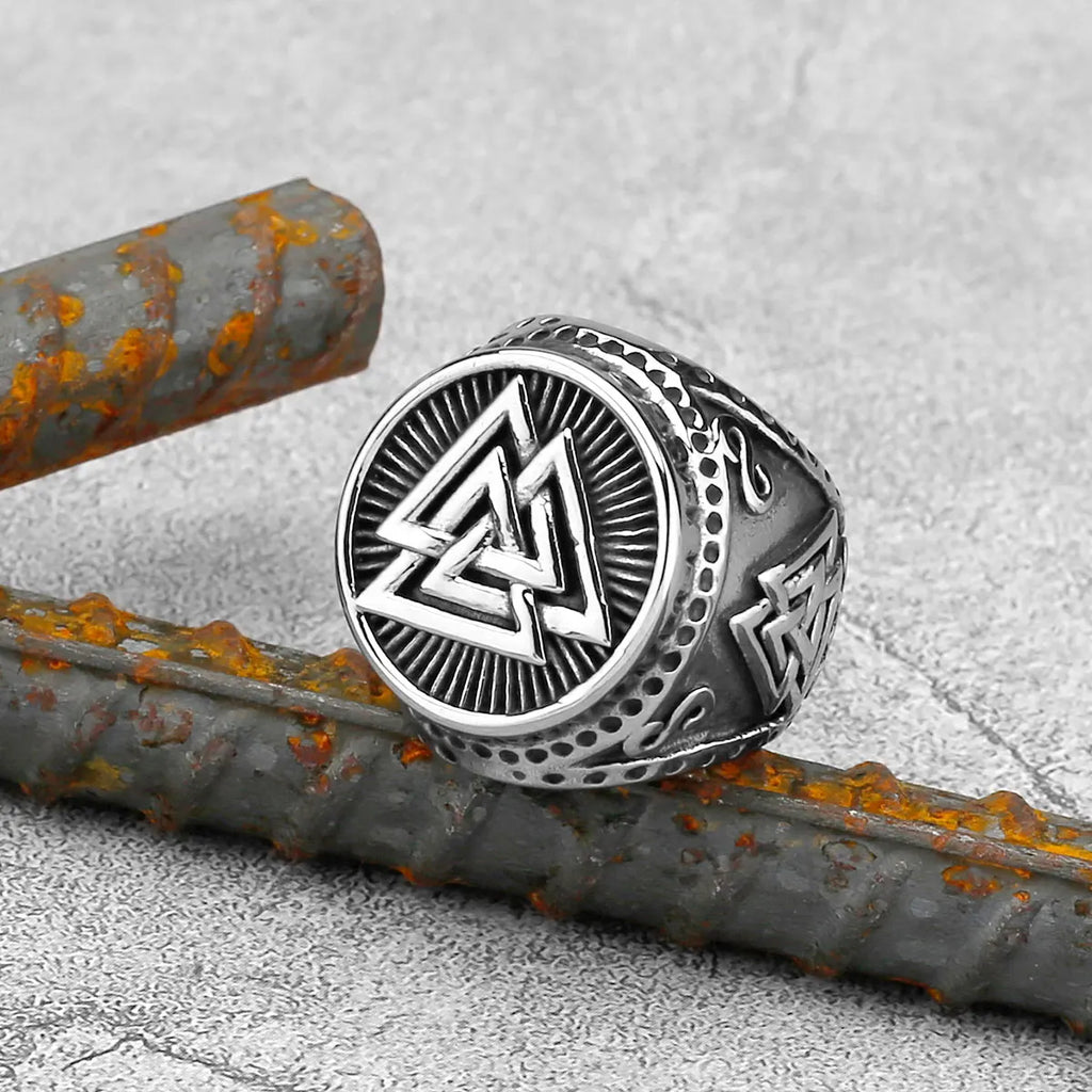 European and American Viking Odin Triangle Logo Power Rune Ring Stainless Steel Men's Amulet Youth Fashion Ring Jewelry