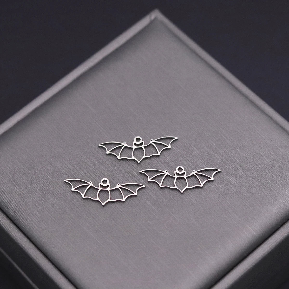 3pcs Gothic Cute Tiny Bat Charms Stainless Steel Pendant for Jewelry Making Necklaces Bracelets Earrings diy Accessories Gift