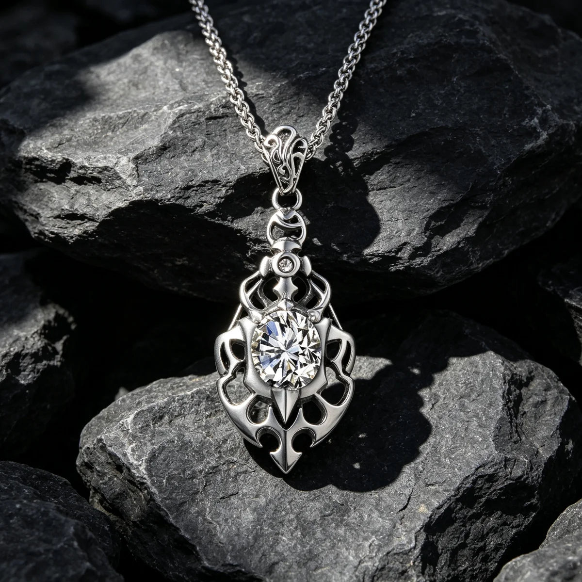 1PCS Cross-Border European and American Fashion Flame-Shaped Stainless Steel Non-Fading Men's Necklace, Shiny and Unique Sharp Arrow Pendant