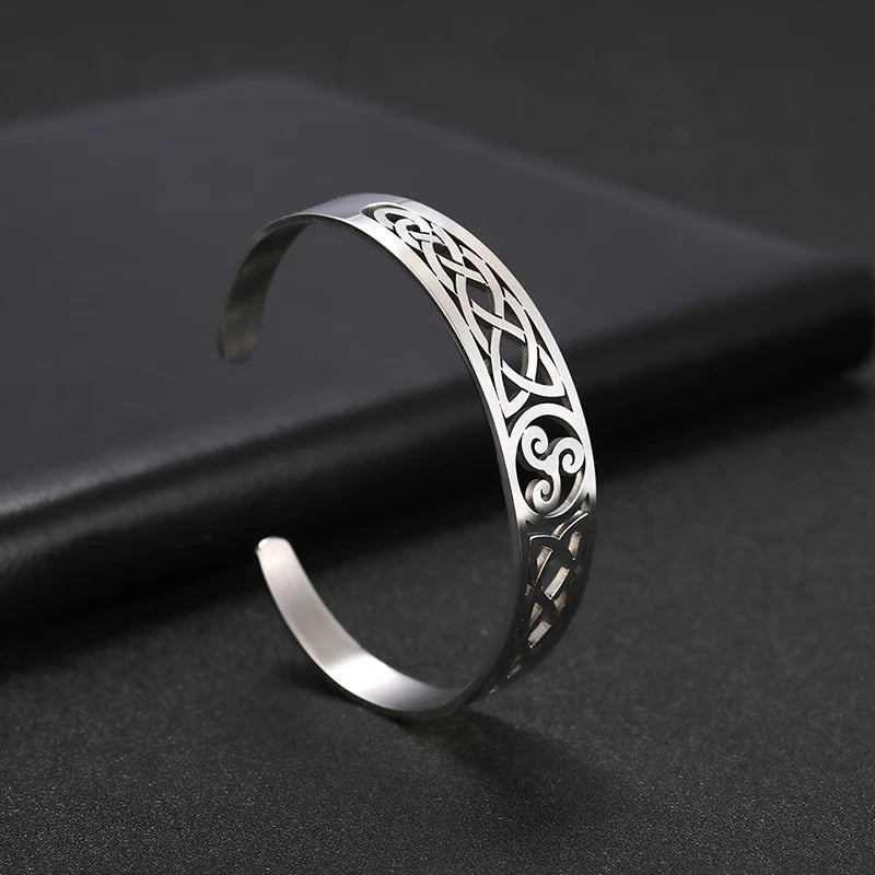 VASSAGO Viking Celtic Knot Cuff Bracelet Men's Nordic Triskele Symbol Irish Stainless Steel Bangle Vintage Amulet