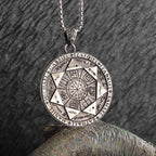 Retro Classic Celtic Knot Round Pendant Necklace for Men and Women Punk Hip-Hop Trend Amulet Jewelry