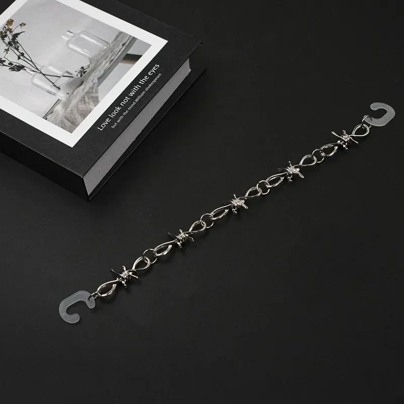 2026 Hot New Designer Shoe Charms Chain Fashion Gift Punk Pendant Metal Buckle Hip Hop Shoe Decoration Accessories For