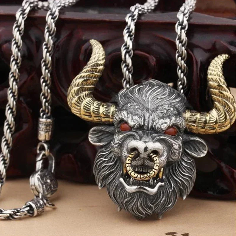 Retro Punk Turquoise Bull Head Pendant Necklace for Men Fashion Hip Hop Motorcycle Riding Trend Cool Personalized