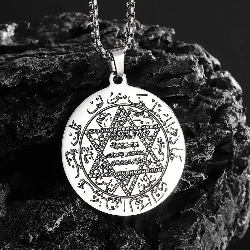 Witchcraft Pentagram Pendant Necklace — Stainless Steel