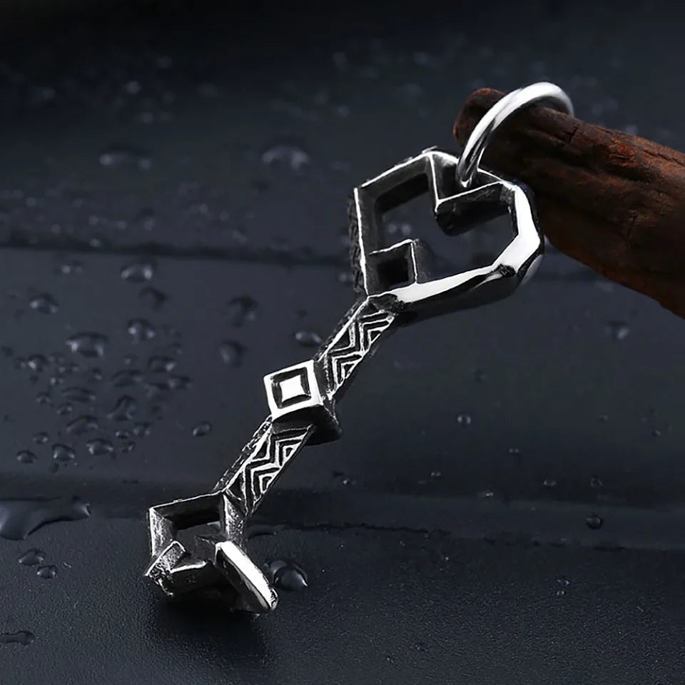 Vintage Key Pendant Necklace — 316L Stainless Steel