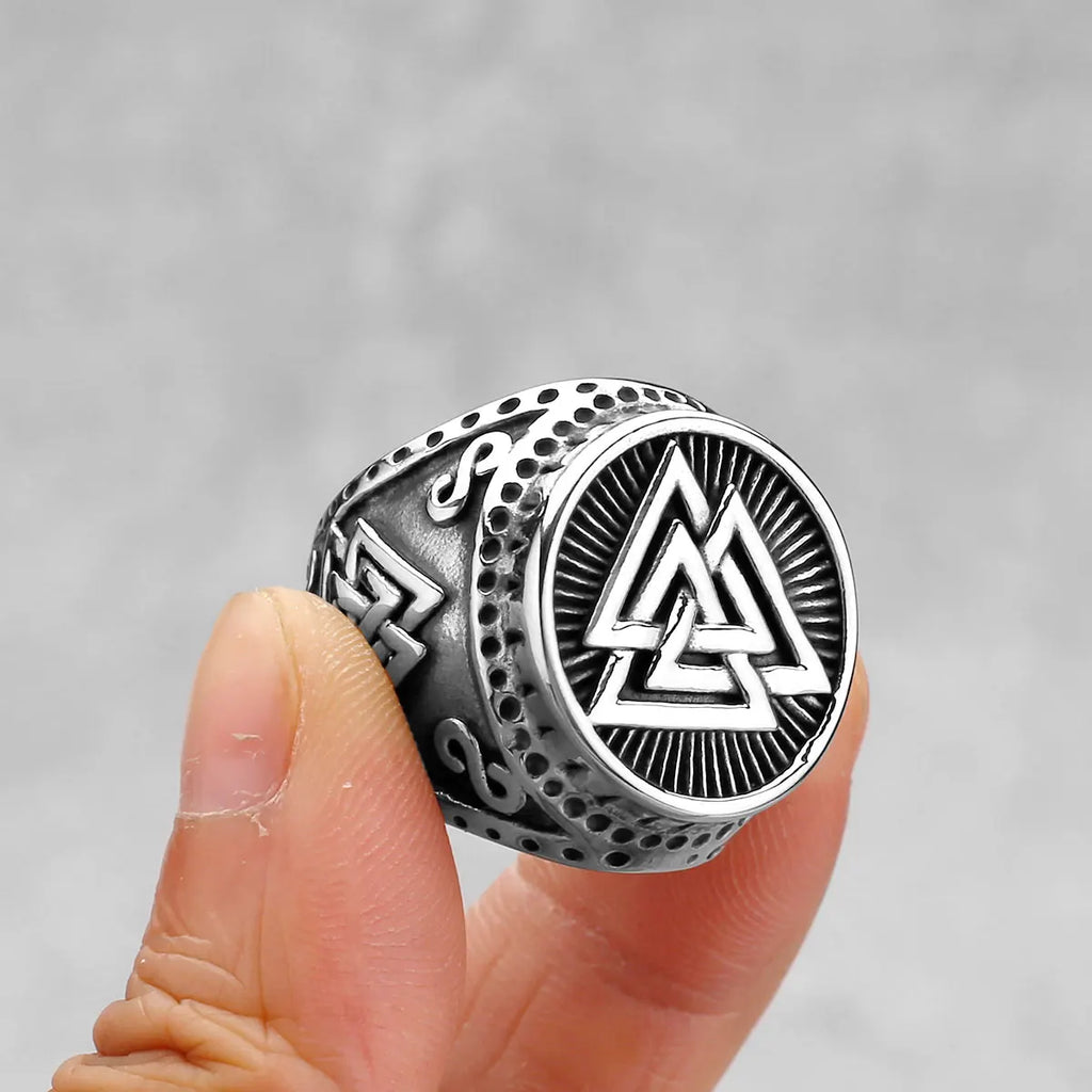 European and American Viking Odin Triangle Logo Power Rune Ring Stainless Steel Men's Amulet Youth Fashion Ring Jewelry