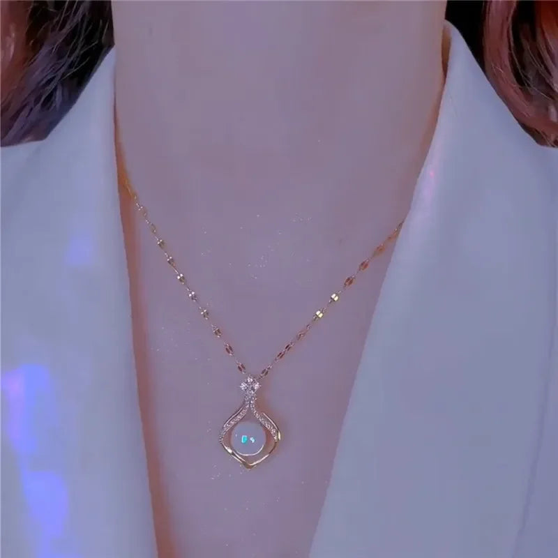Butterfly Blade Snake Chain Necklace — Gold