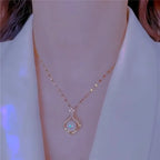 Butterfly Blade Snake Chain Necklace — Gold