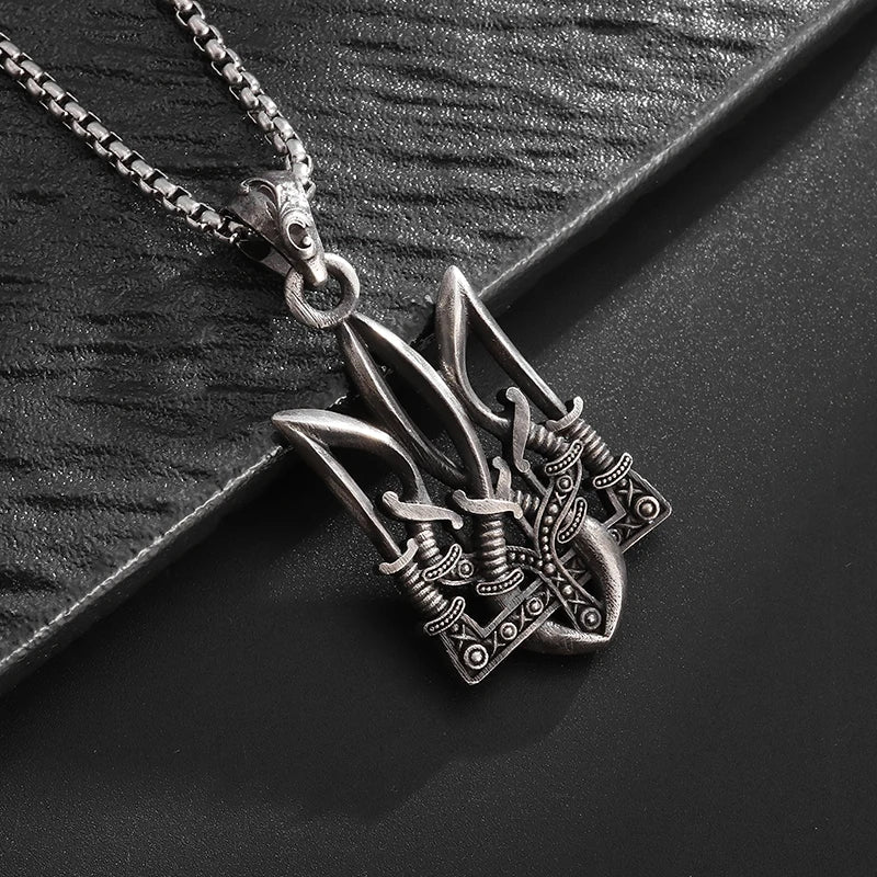 Retro Classic Celtic Knot Round Pendant Necklace for Men and Women Punk Hip-Hop Trend Amulet Jewelry