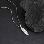 Summer Coconut Tree Pattern Oval Pendant Necklace for Men, Stainless Steel Dainty Fashion Necklace, Retro Jewelry Ocean Vacation