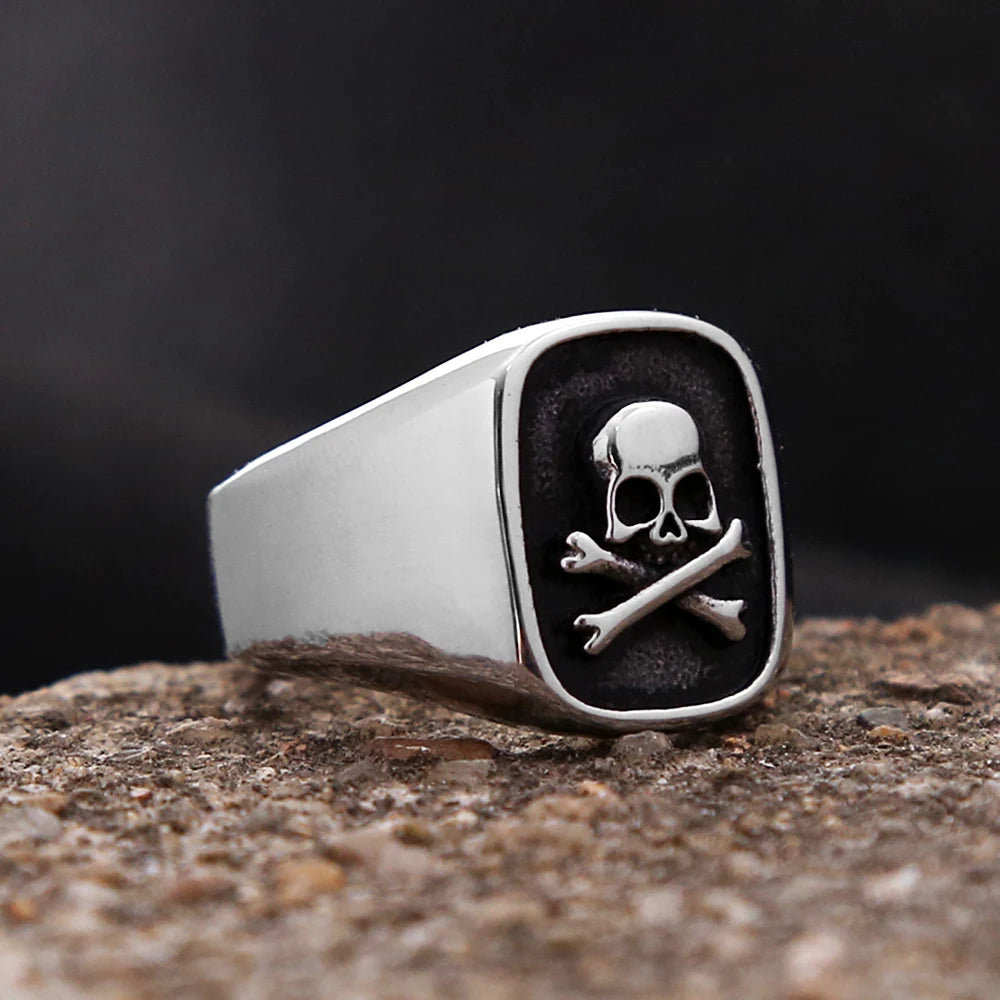 Simple Skull Biker Ring — Stainless Steel