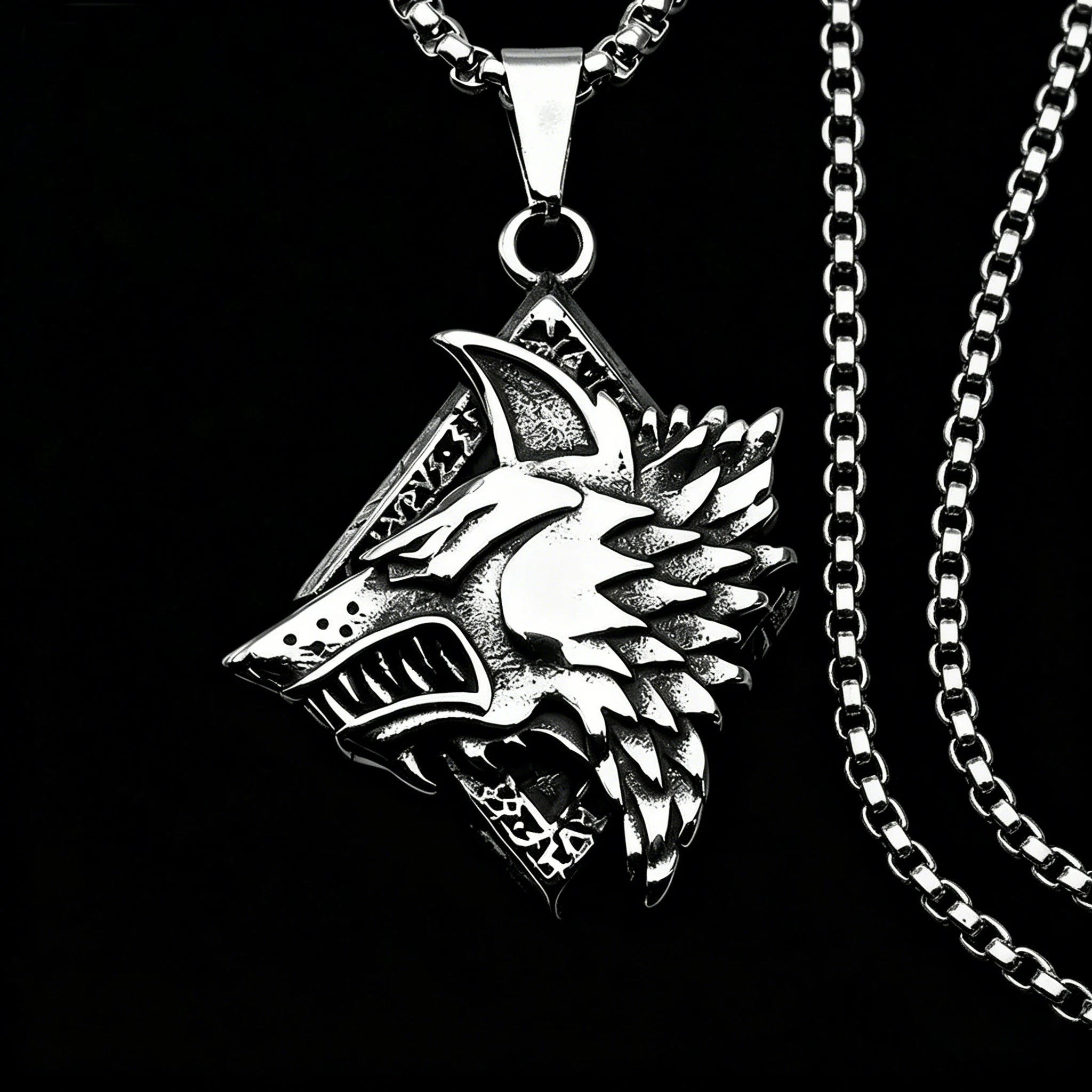 Vintage Silver Wolf Head Pendant Necklace