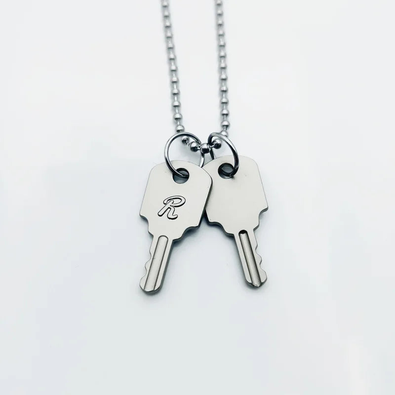 Luxury R Lock Necklace Punk Rock Buckle Pendant Necklace Female Trend Necklace For Women Men Girls Party Jewelry
