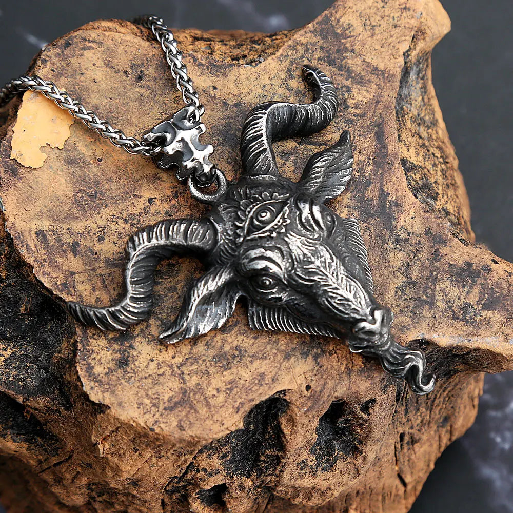 Viking Black Pendant Vintage Bull Head Animal
