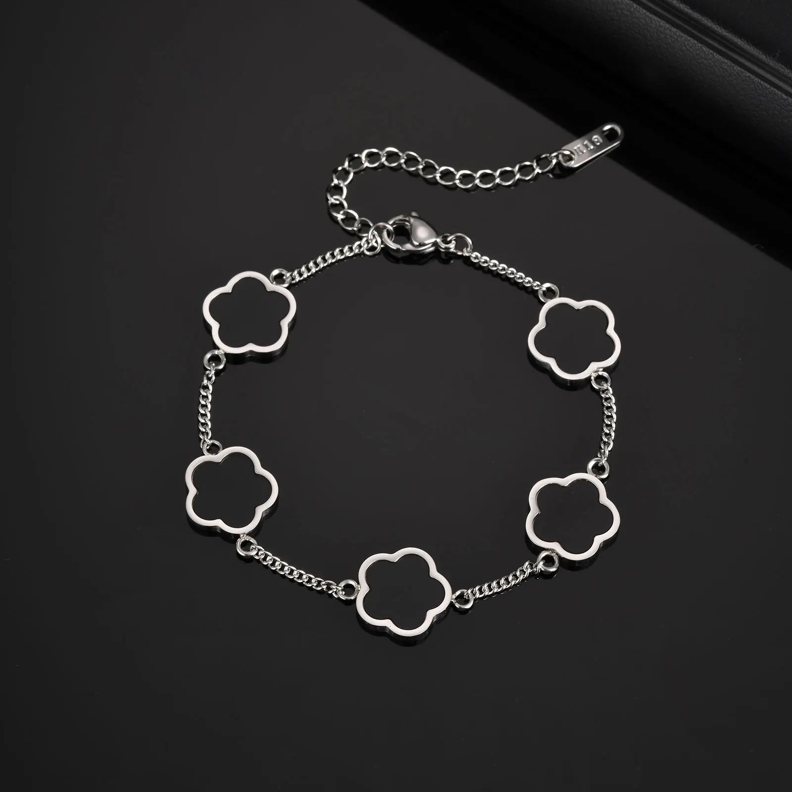 Five Leaf Flower Bracelet — Stainless Steel