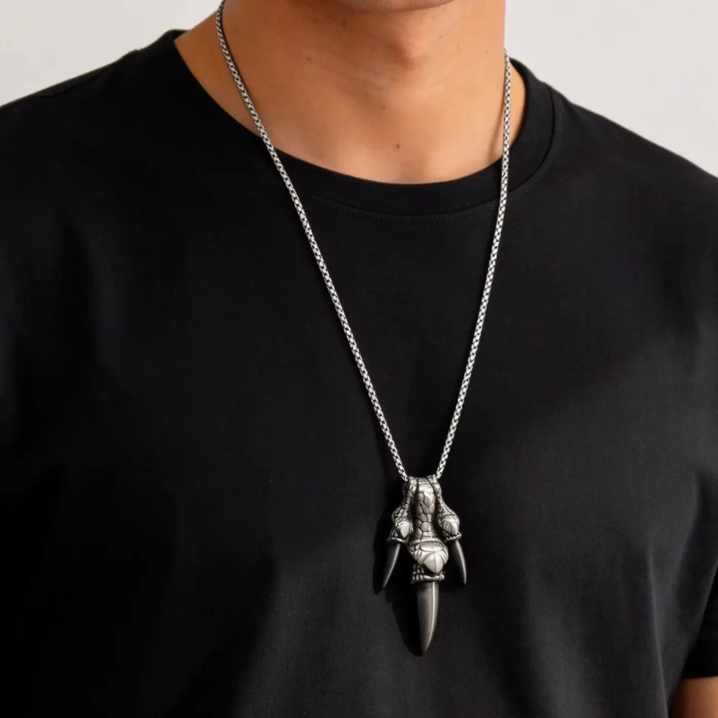 Punk Dragon Claw Pendant Necklace for Men, Fashion 70cm Stainless Steel Long Chain Necklace, Creative Hip Hop Jewelry Gifts