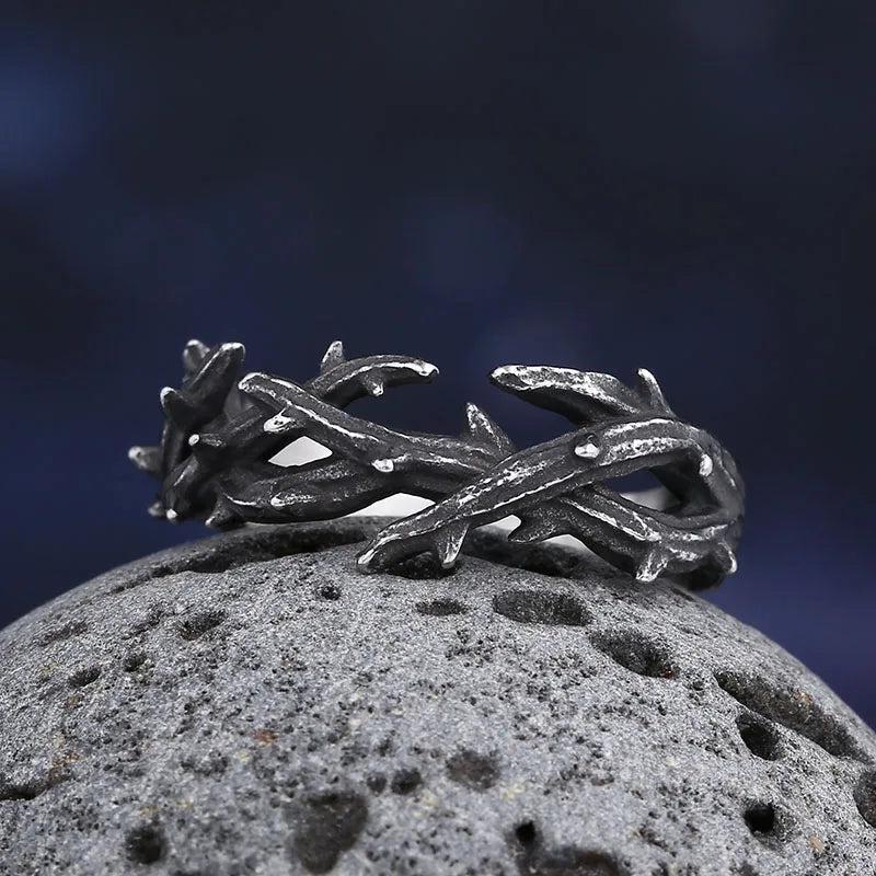 Retro Irregular Thorns Finger Ring — 316L Stainless Steel