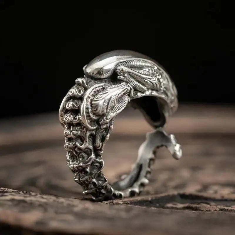 Retro Skull Alien Ring — Stainless Steel