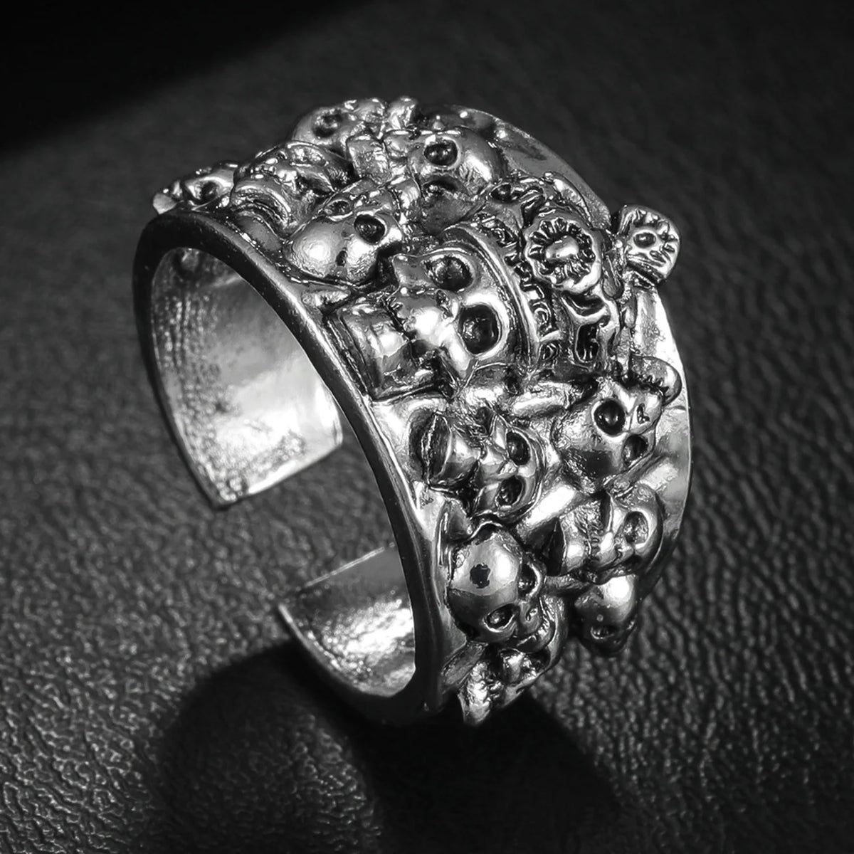 Men Gothic Skull Head Rings Skeleton Punk Hip Hop Black Cool For Male Boy Jewelry Creativity Gift Wholesale