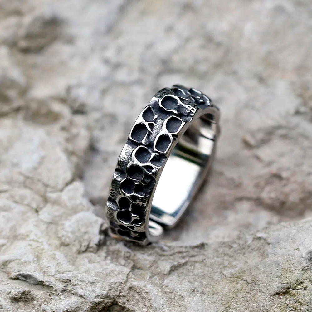 2022 NEW Men's 316L stainless-steel rings Simple skull biker RING for teenfashion Jewelry Gifts free shipping