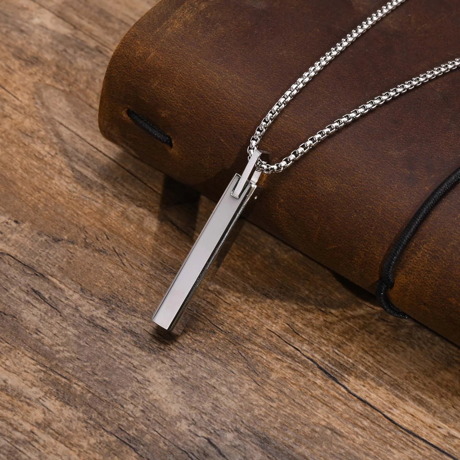 Vertical Bar Box Chain Pendant — Stainless