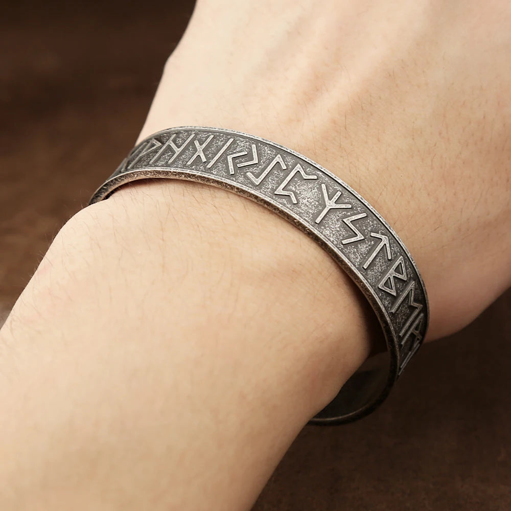 Viking Rune Bracelet Black — Stainless Steel