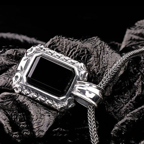 Classic Design Silver Inlaid Black Agate Pendant for Men Necklace Handsome and Domineering Keel Chain Charms Fashion Jewelry
