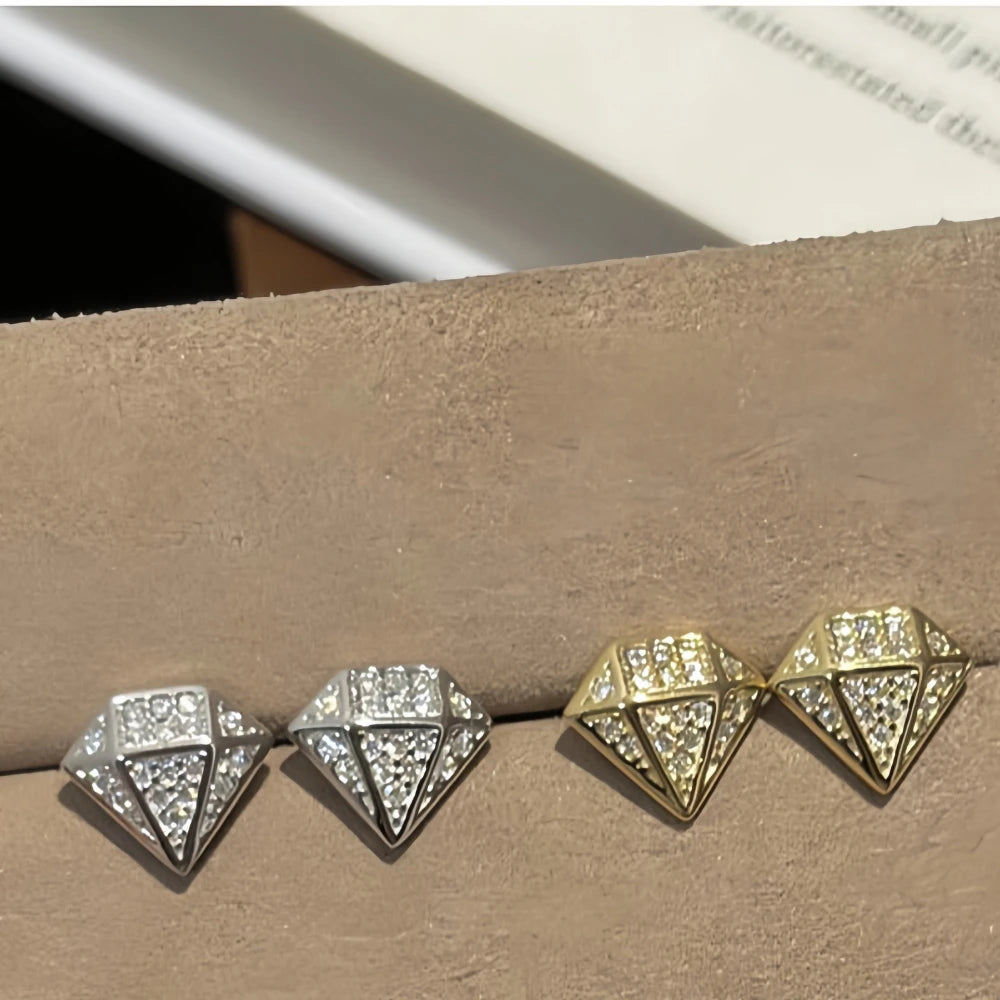 Diamond Shaped Moissanite Stud Earring Fashion Unisex Simple Versatile Diamond Ear Studs 925 Sterling Silver with Certificate