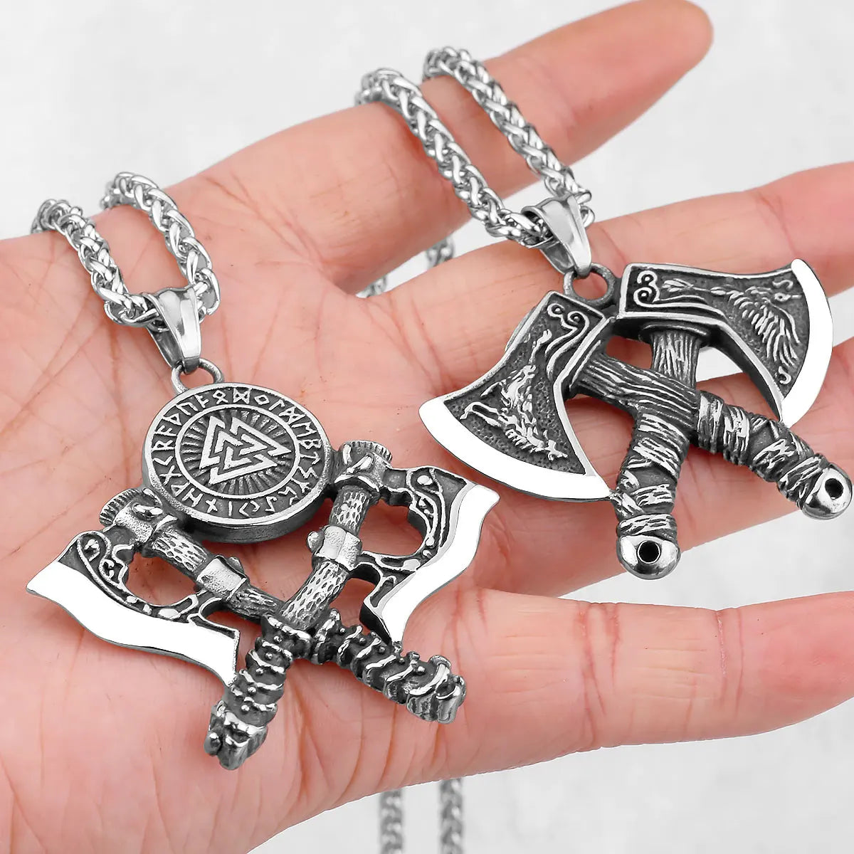 Men Vikings Ax Necklace for Man Never Fade Norse Rune Axe Thor Hammer Mjolnir Slavic Amulet Self-defense Pendant Male