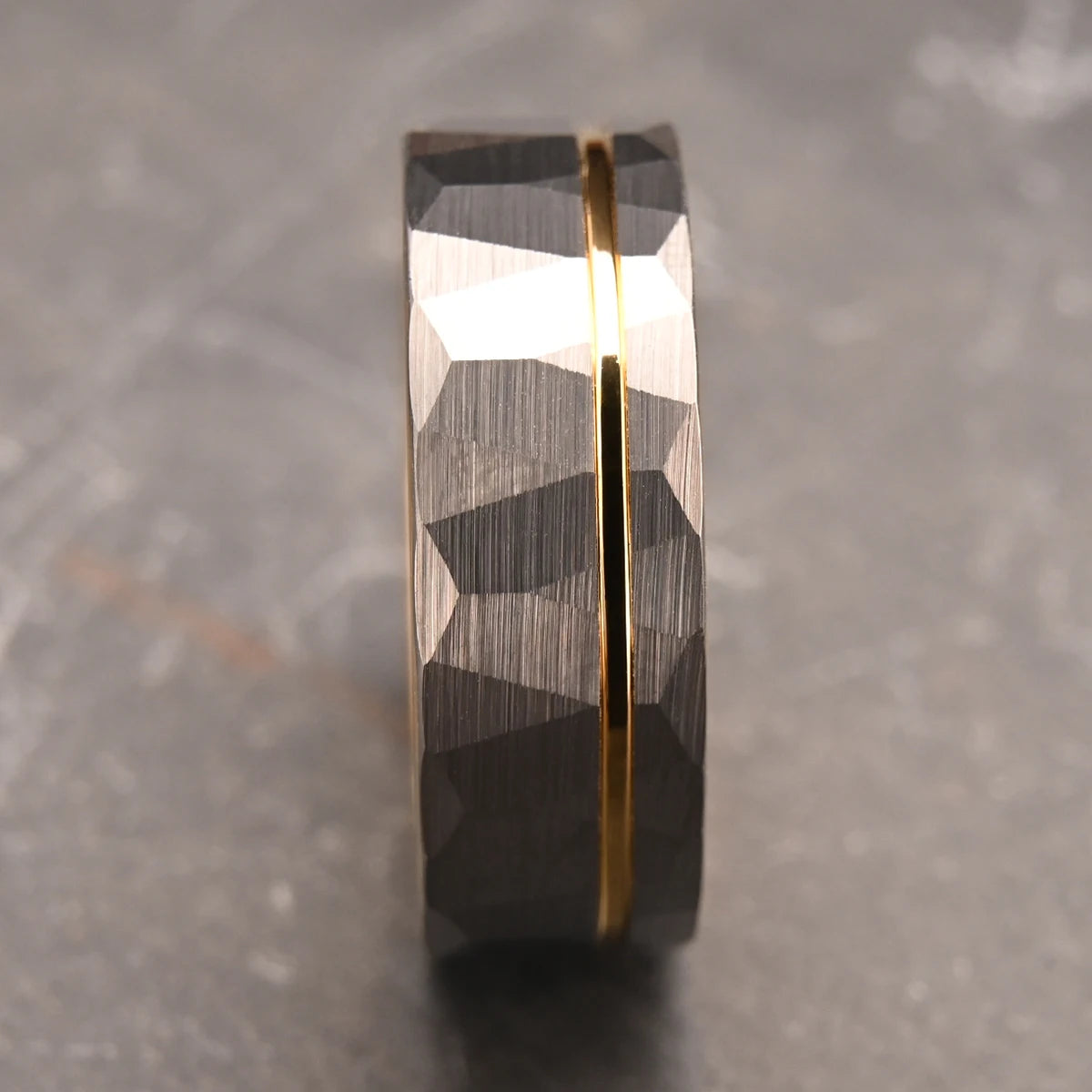 8MM Hammered tungsten carbide ring Men's wedding bands anillos bague homme pareja de compromiso fashion jewelry