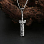 Distressed Cloud Pattern Broken Blade Stainless Steel Pendant Necklace Unisex Retro Punk Fantasy Warrior Accessory Fashion Gift