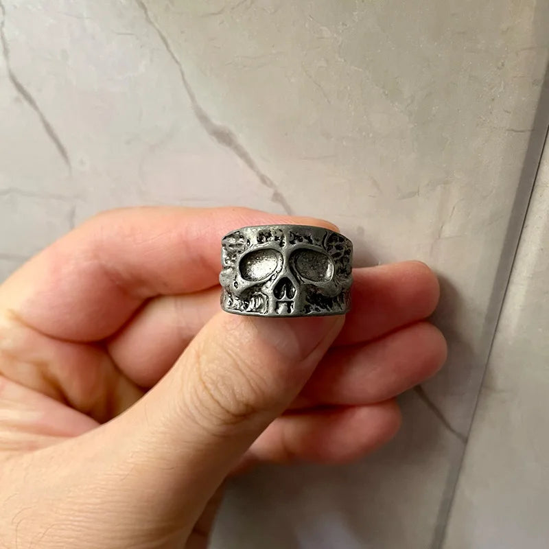 Half Face Skull Ring — Punk Gothic Vintage
