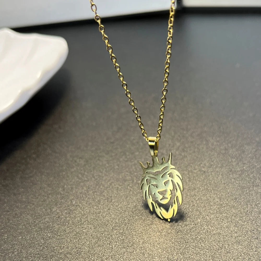 Stainless Steel Cut Lion Necklace Gold Plated Pendant Lion Pendant Engraved Disc Charm Wild Lion Men and Women