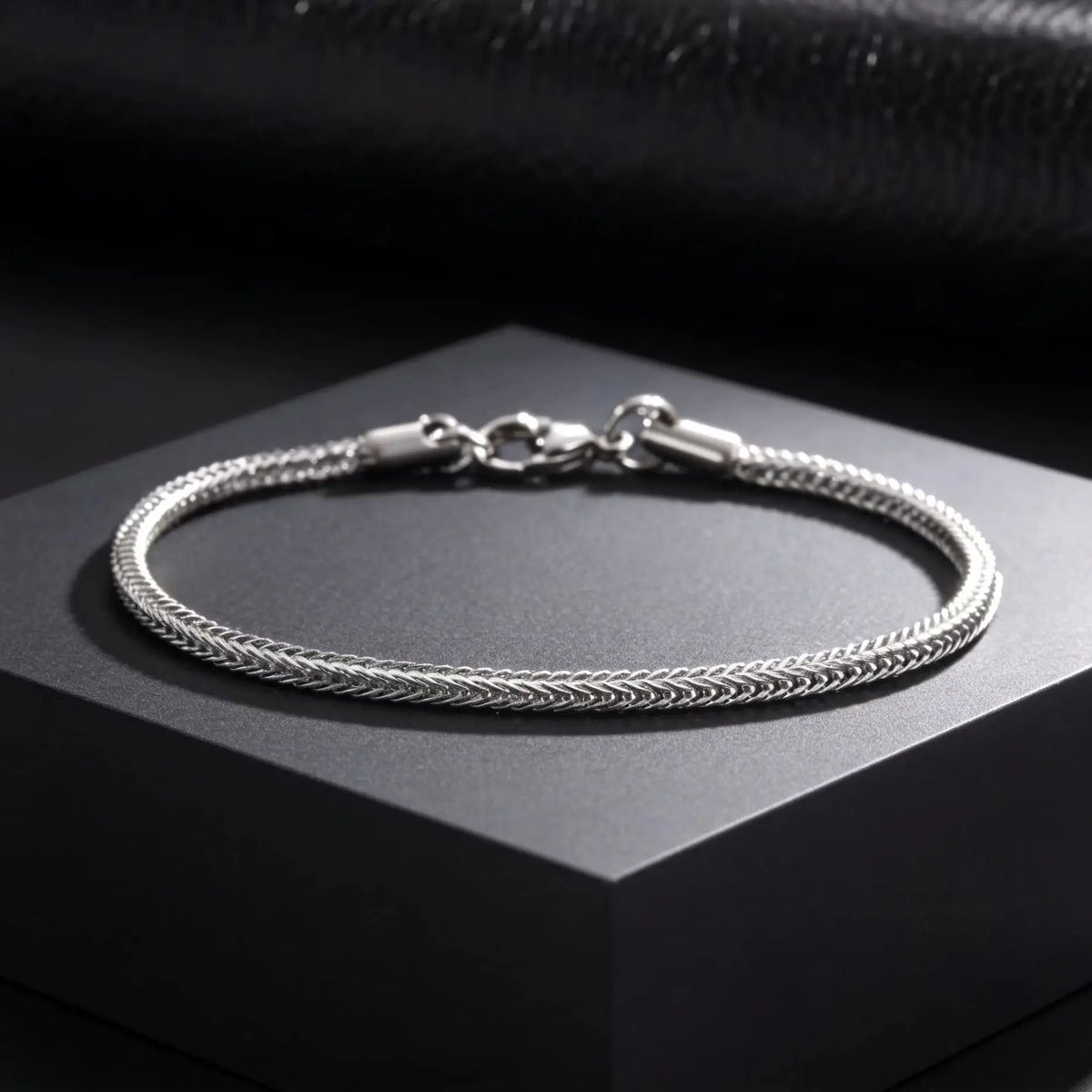 Minimalist Foxtail Chain Bracelet — Stainless Steel