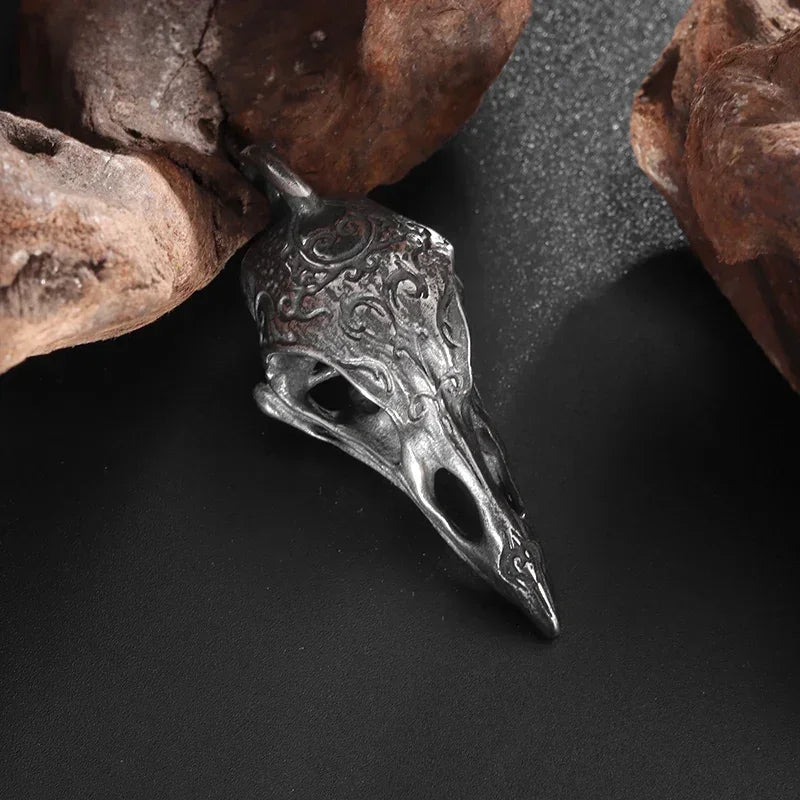 Retro Nordic Style Crow Skull Pendant Animal Bird Necklace for Men Personalized Jewelry Lucky Amulet Gift