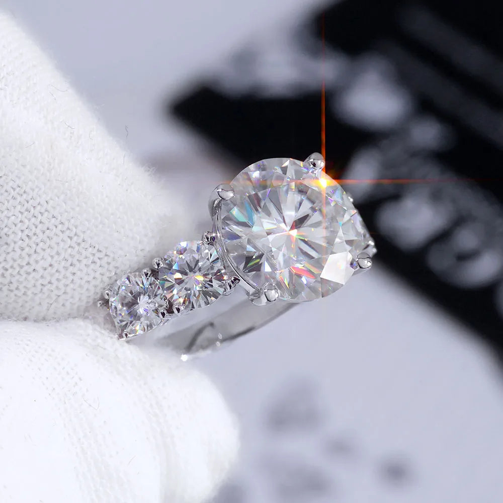 Silver 925 VVS Moissanite Ring 5CT Iced Out
