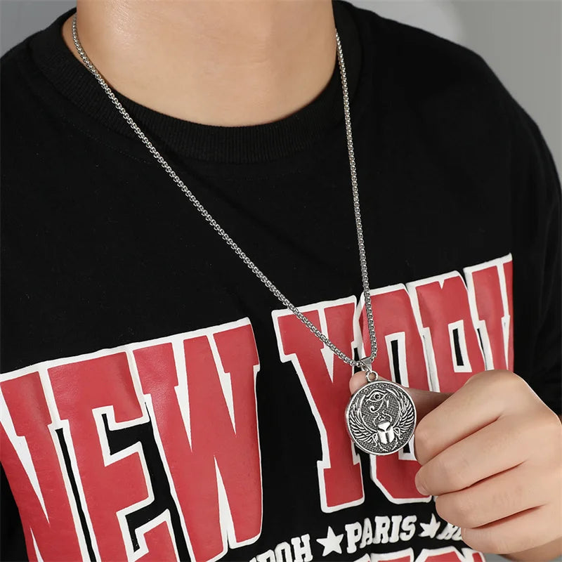 Ancient Egyptian Sun Eye of Horus Pendant Necklace for Men and Women Eagle-Headed God Omniscient Eye Amulet Jewelry Gift