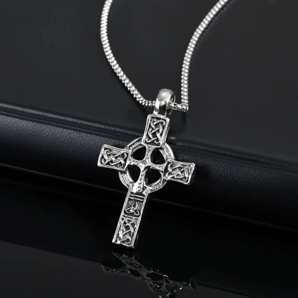 Nordic Celtic Knot Cross Necklace, Viking Metal Pendant for Men, Retro Punk Jewelry, Symbolic Gift for Boys