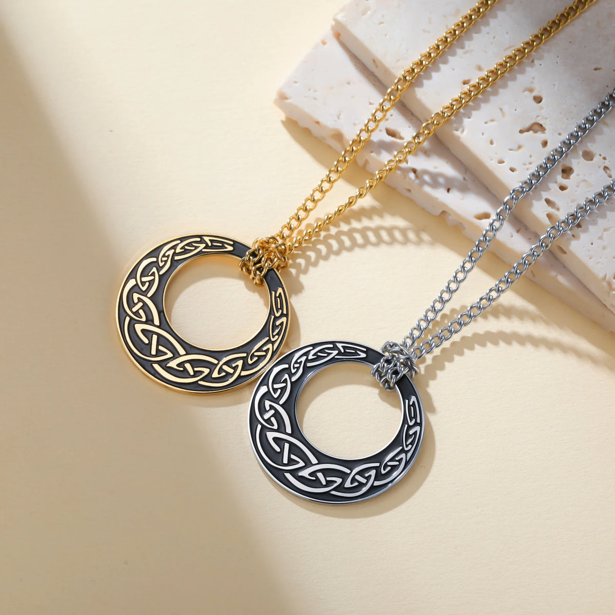 Viking Witch Knot Amulet Pendant Necklace — Rope Chain