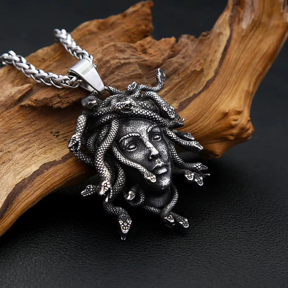 Retro Medusa Pendant Necklace Punk Gothic Snake Shaped Fashion Jewelry For Men Women Gathering Party Birthday Holiday