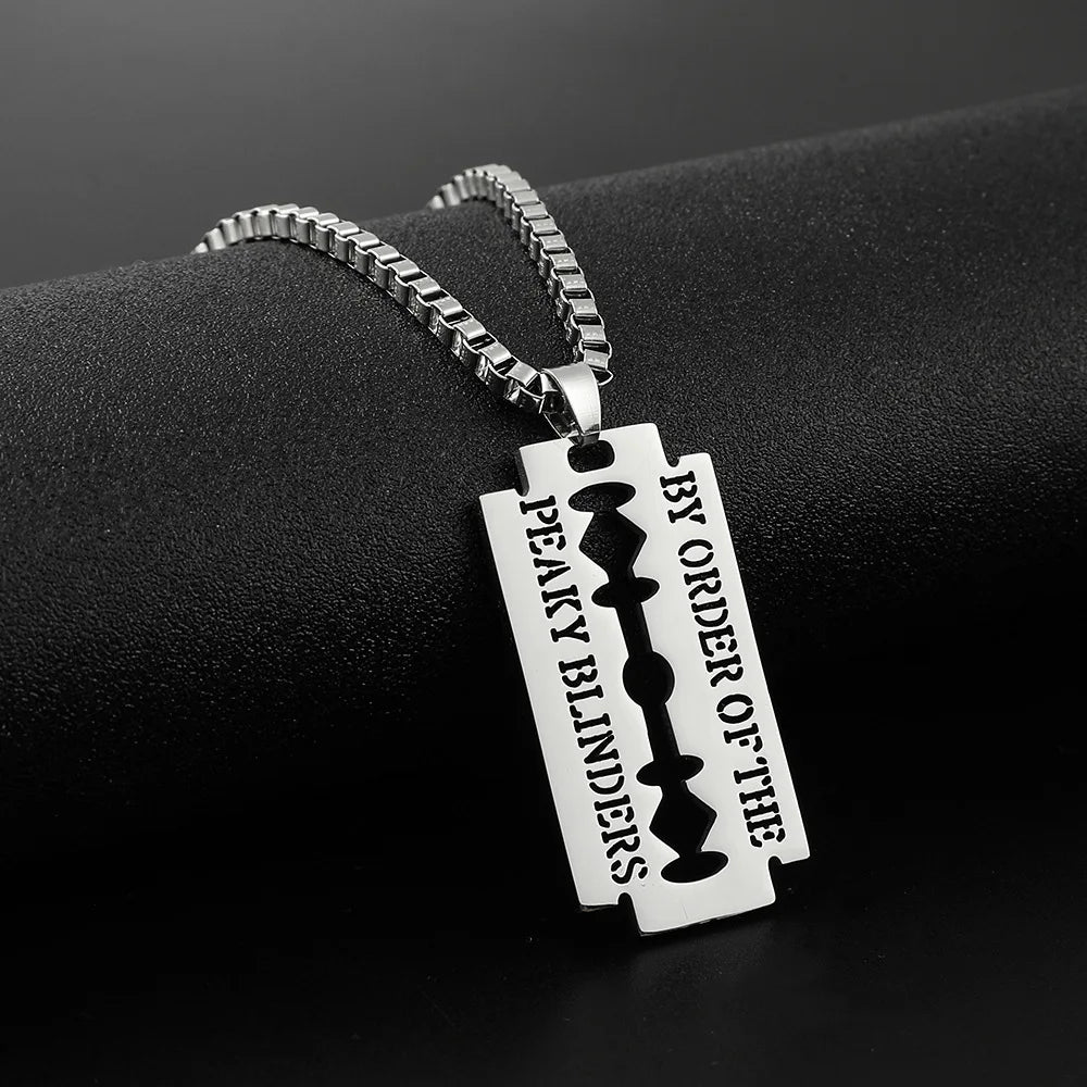 2021 New Fashion Street Hip-Hop Rock Jewerly Men Women Stainless Steel Flame Quenched Razor Blade Pendant Necklaces Punk Jewelry