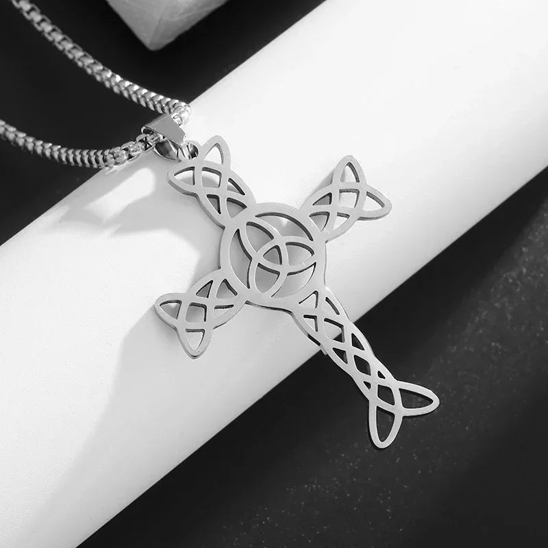 Celtic Trinity Knot Pendant Necklace — Zinc Alloy