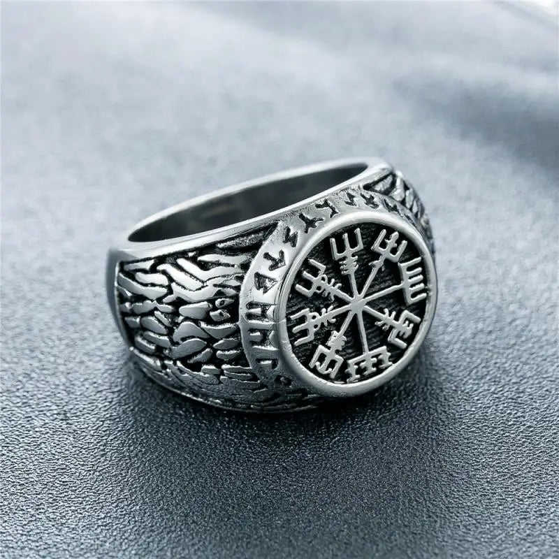 Vintage Viking Rune Signet Scandinavn Rings for Men Domineering Punk Nordic Amulet Jewelry