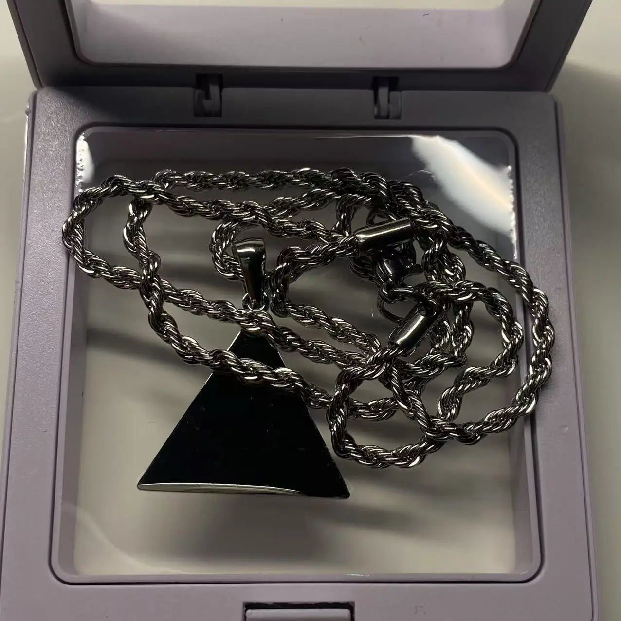 High-quality Stainless Steel Fashionable and Quirky Pendant Necklace for Men, a Hip-Hop Style Personalized Necklace